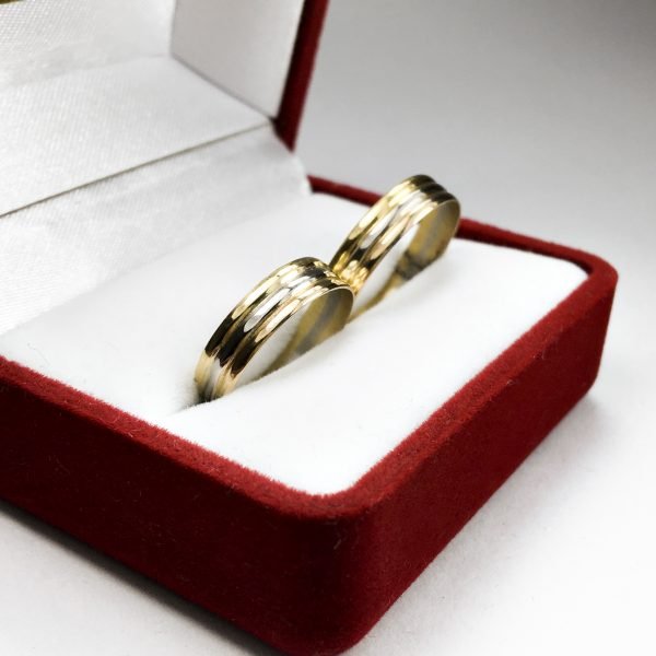 Par de Alianzas Oro Tricolor 18K 2.5 Gramos