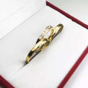 Par De Alianzas + Anillo Medio Sin Fin en Oro 18k en 3.4 grs