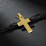 Cruz Oro 18K Arenada Borde Pulido Chica 1.6 Gramos