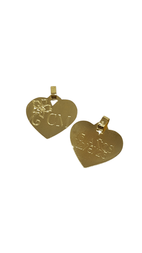Dije Medalla Corazon Oro 18 Kts Con Grabado Chica 1x1 Cm - Imagen 3