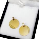 Medalla Arenada Redonda Con Grabado Oro 18 K 16 Mm