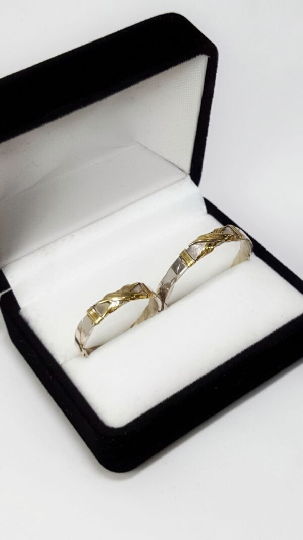 Alianzas Plata Y Oro El Par Casamiento Compromiso Con Cruz - Imagen 2