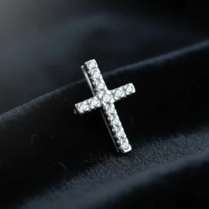 Cruz Oro Blanco 18 K 1.2 Grs Con Piedras Mediana