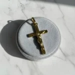 Dije Cruz Con Cristo Oro 18k Facetada 0.7 Grs