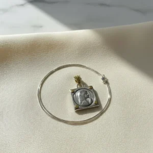 Medalla Religiosa Virgen Maria De Plata 925 Y Oro 18k