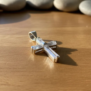 Dije Cruz Con Piedras Pulida De Plata 925