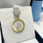 Dije Virgen De Lujan Redondo Plata Y Oro Pulido 16 Mm